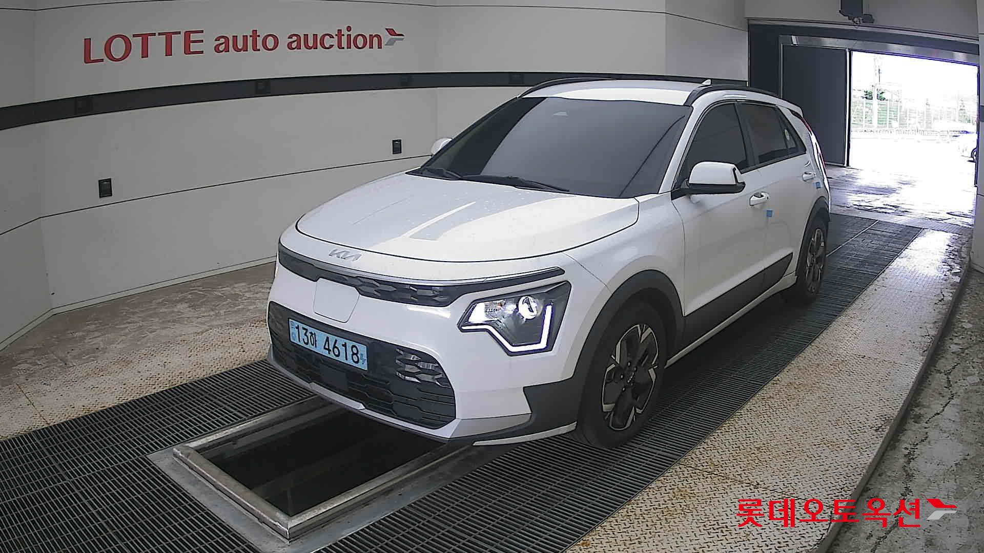 2023 - kia niro