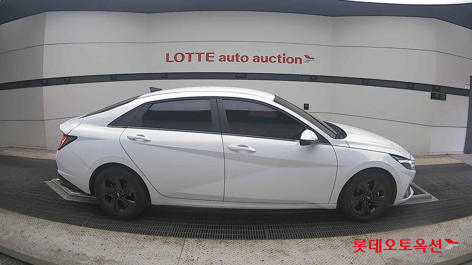 2021 - hyundai avante