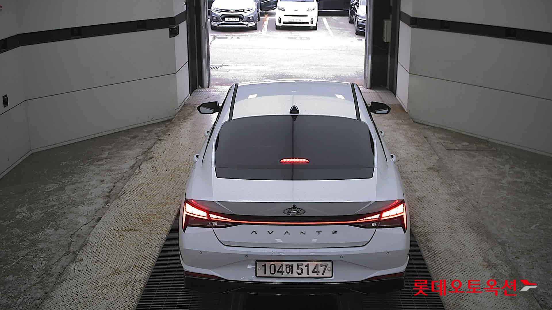2021 - hyundai avante