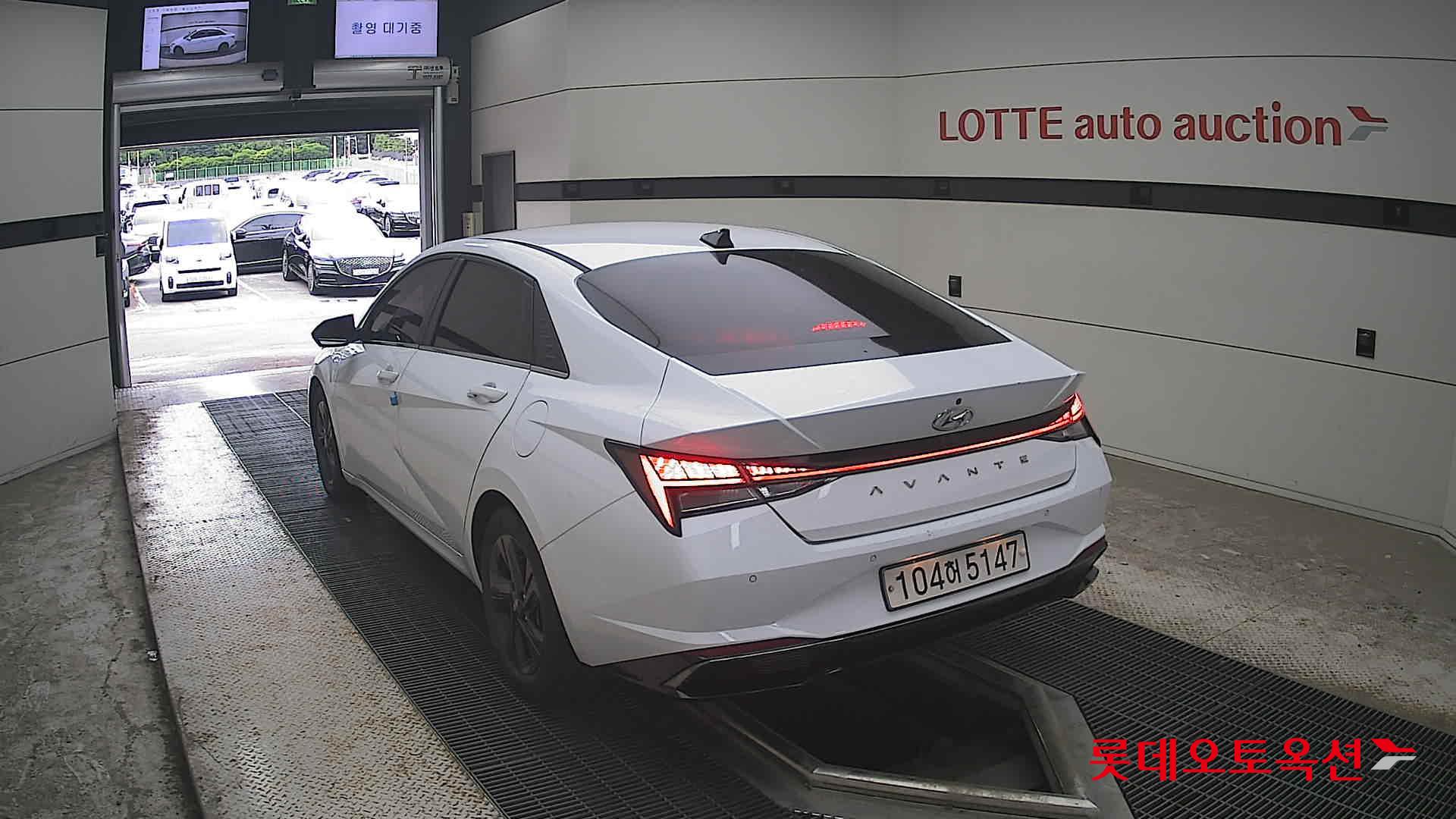 2021 - hyundai avante