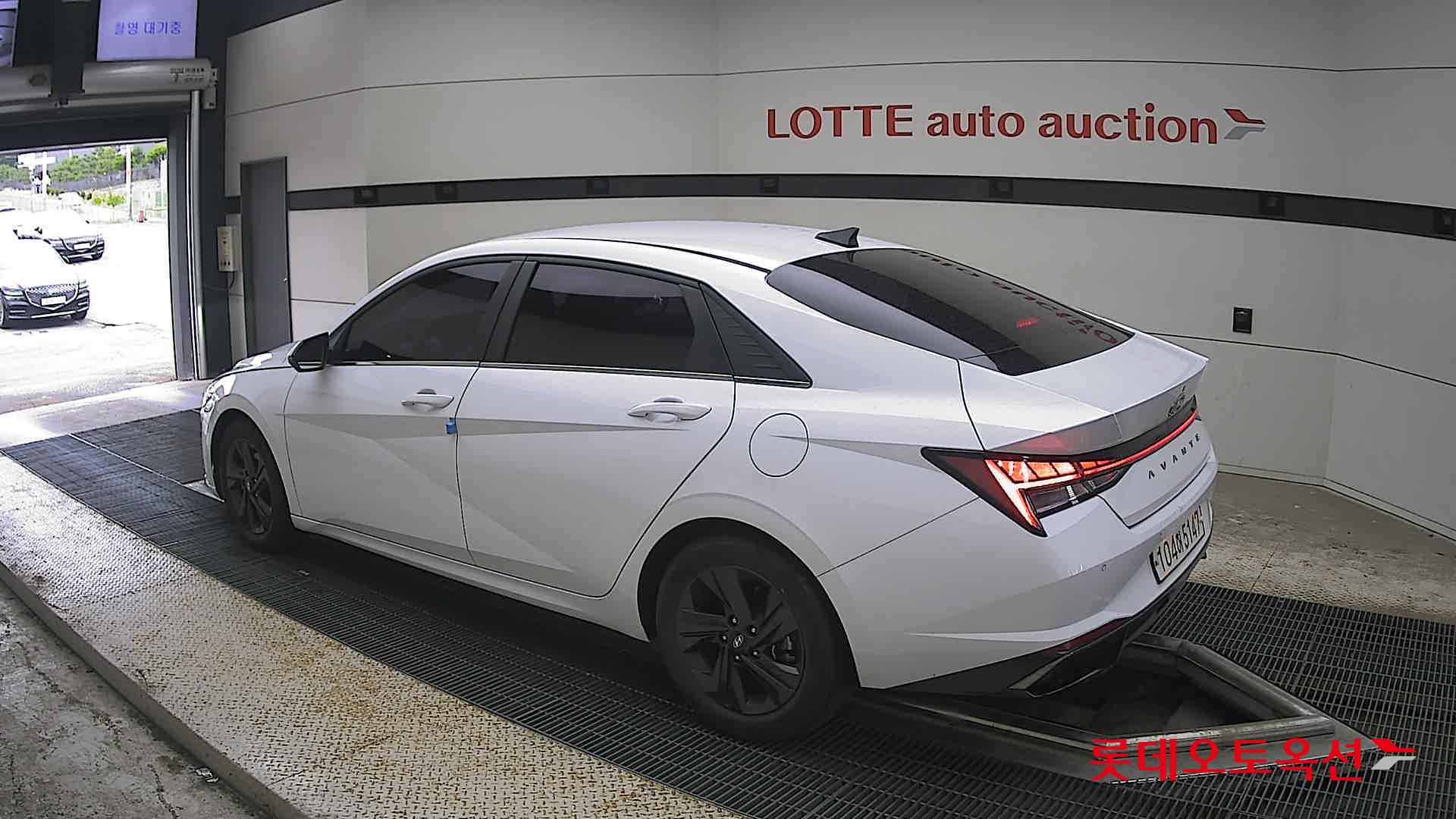 2021 - hyundai avante