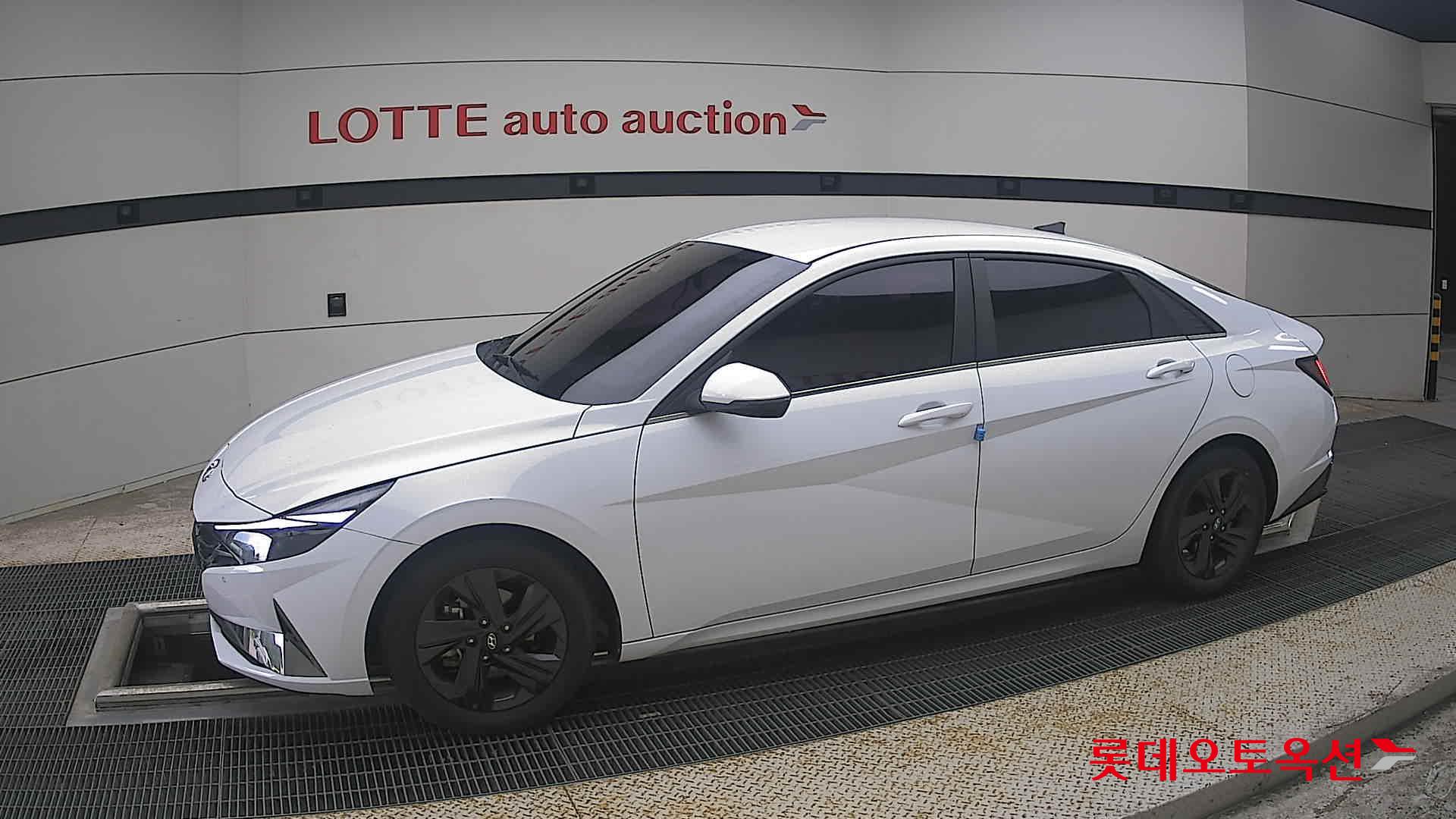 2021 - hyundai avante