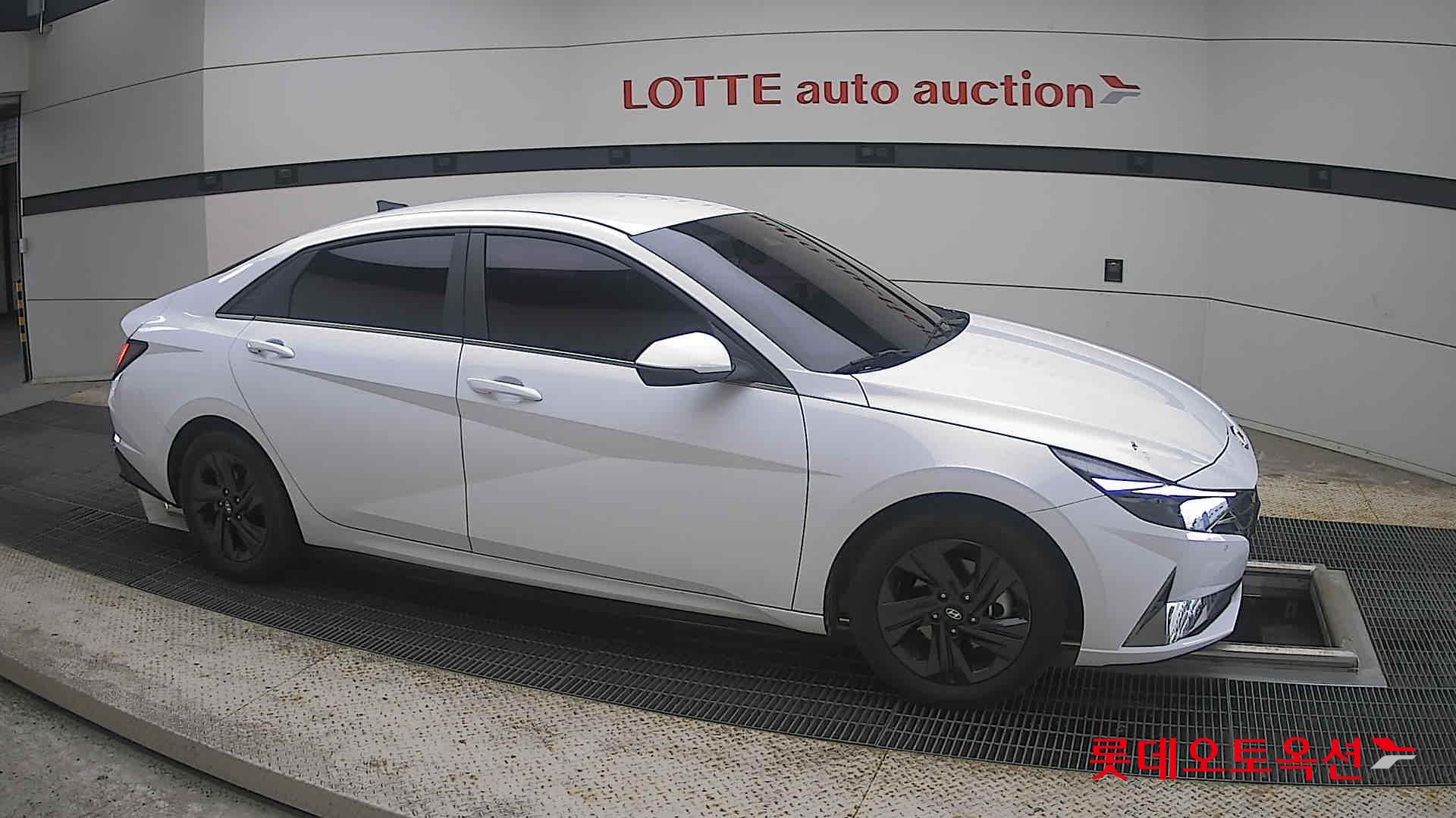 2021 - hyundai avante