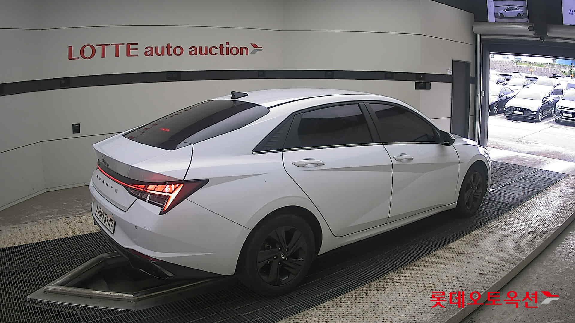 2021 - hyundai avante