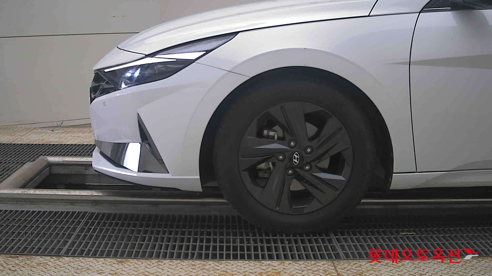 2021 - hyundai avante