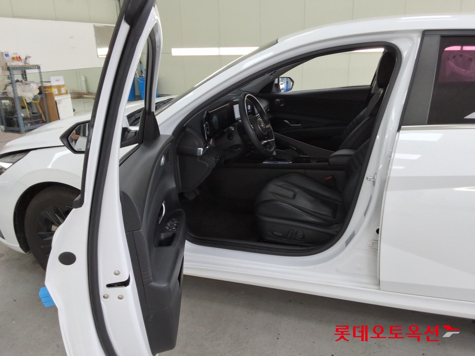 2021 - hyundai avante