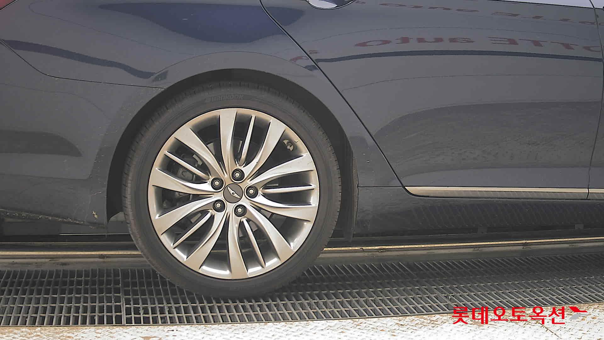 2020 - genesis g80
