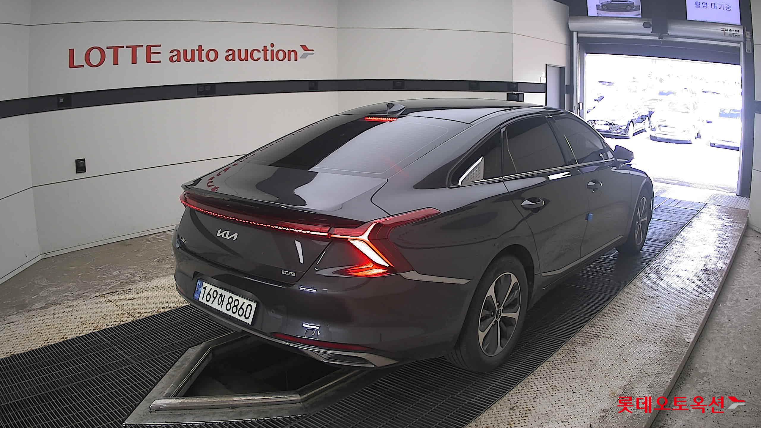 2023 - kia k8