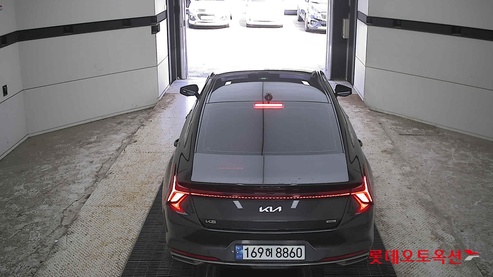 2023 - kia k8