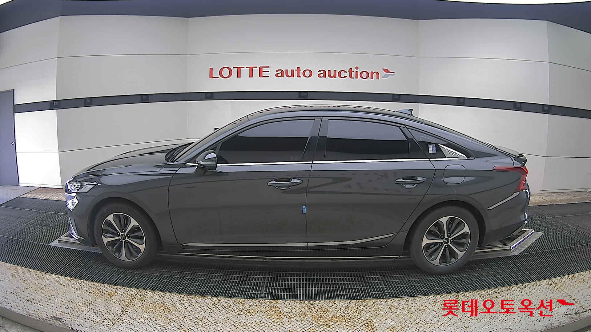 2023 - kia k8