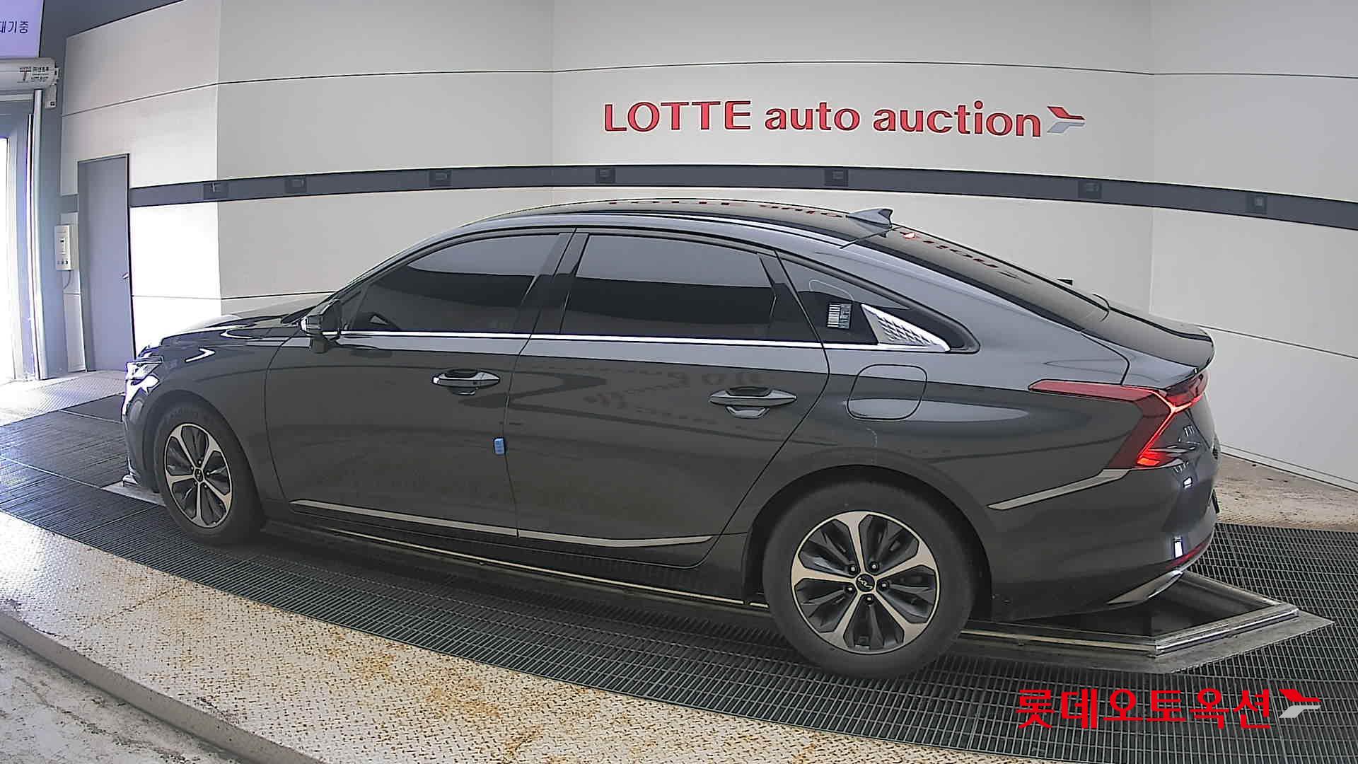 2023 - kia k8
