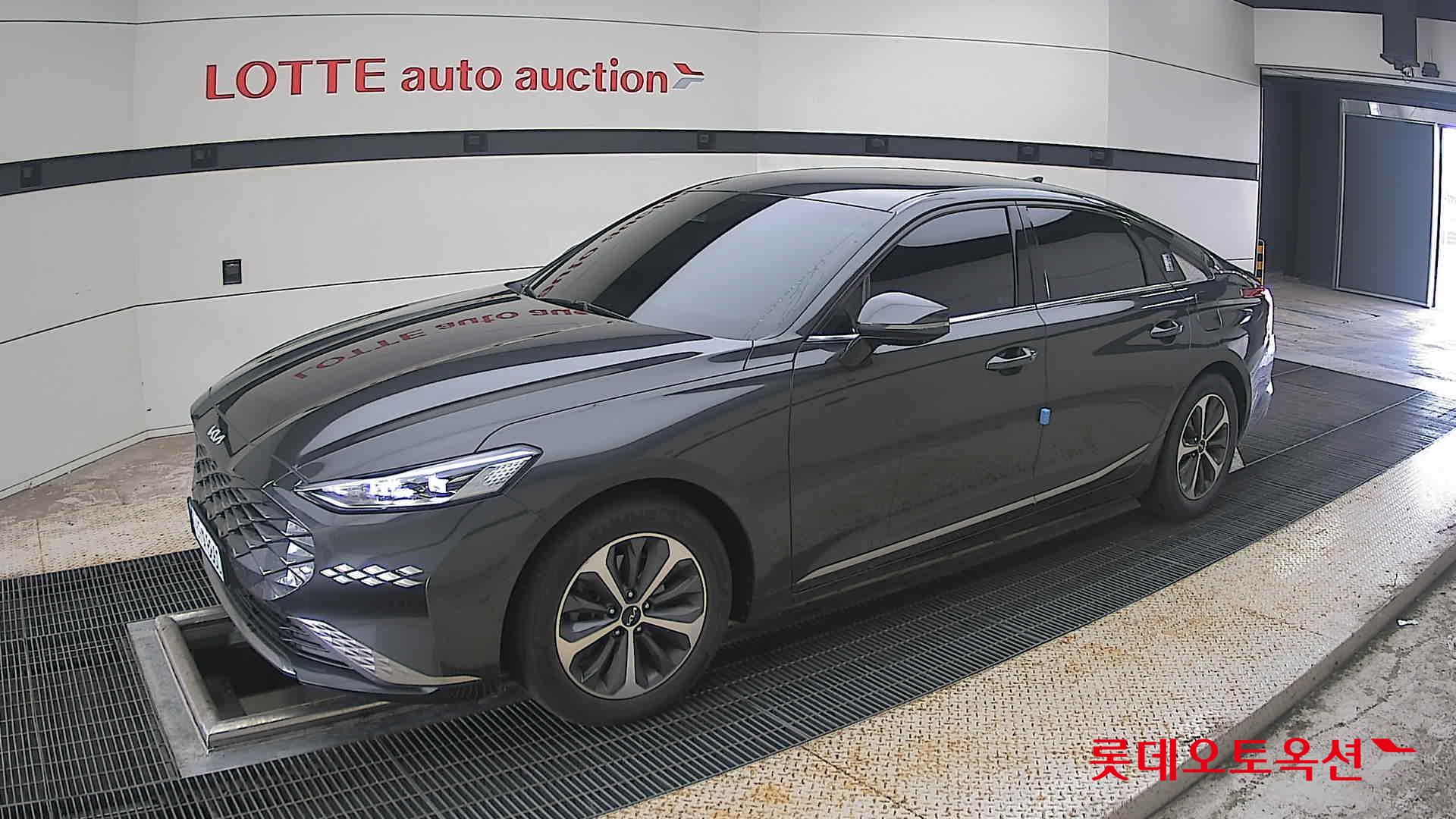 2023 - kia k8