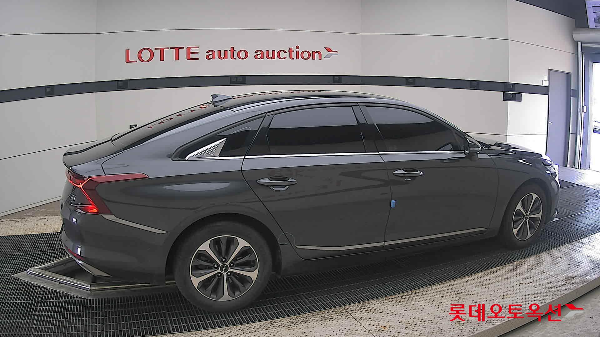2023 - kia k8
