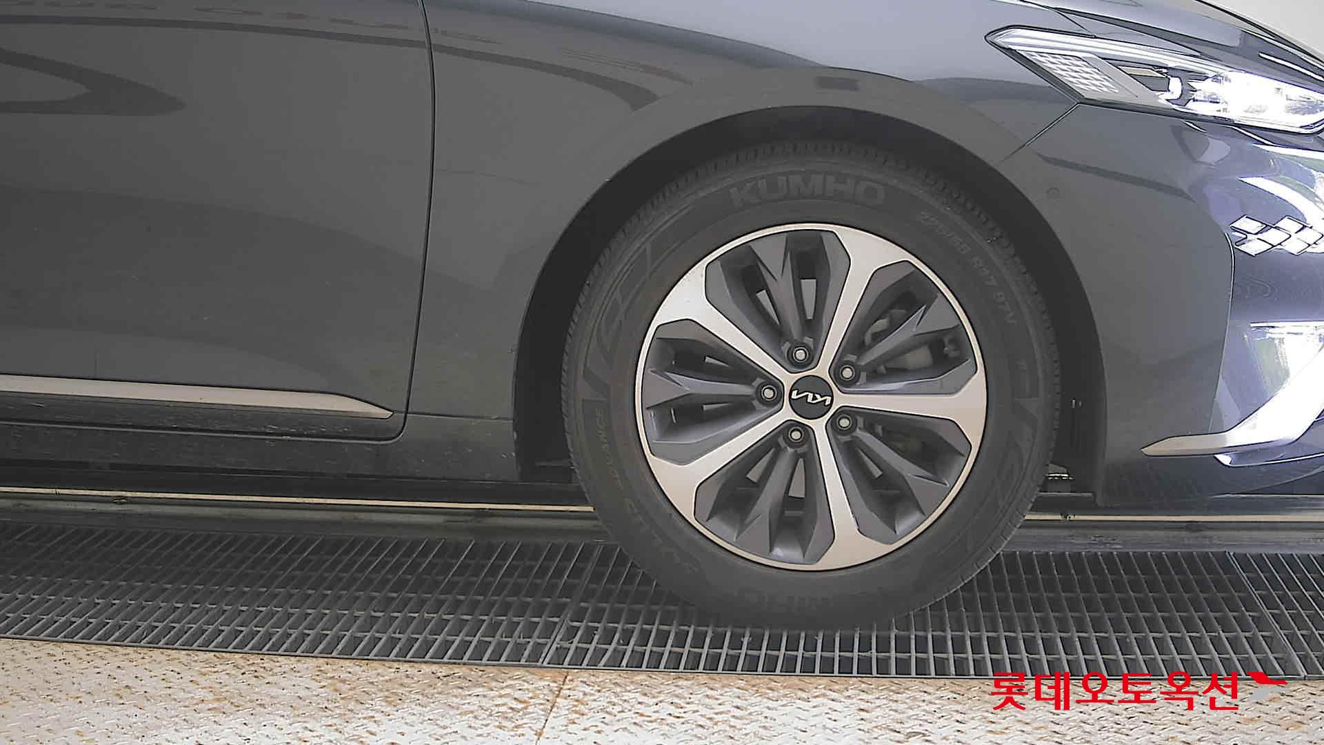 2023 - kia k8