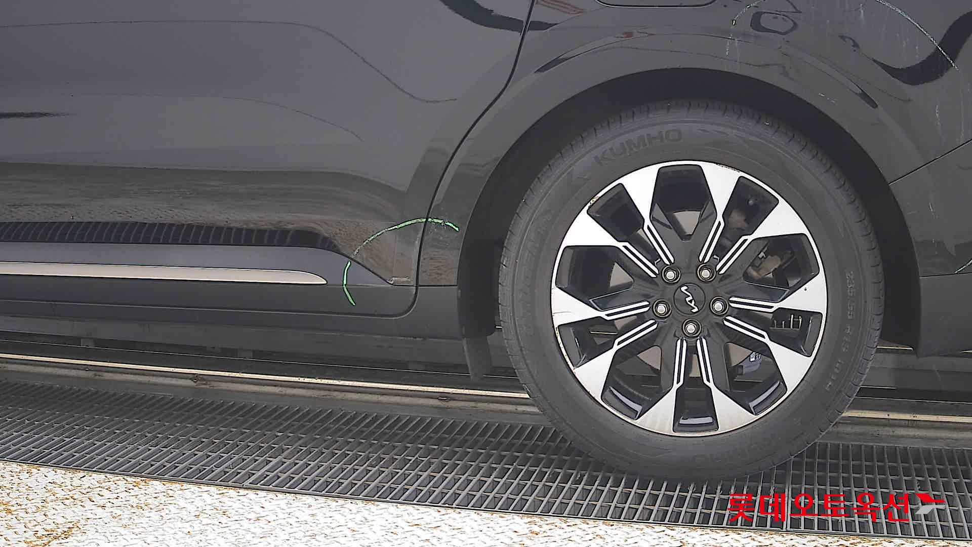 2023 - kia carnival