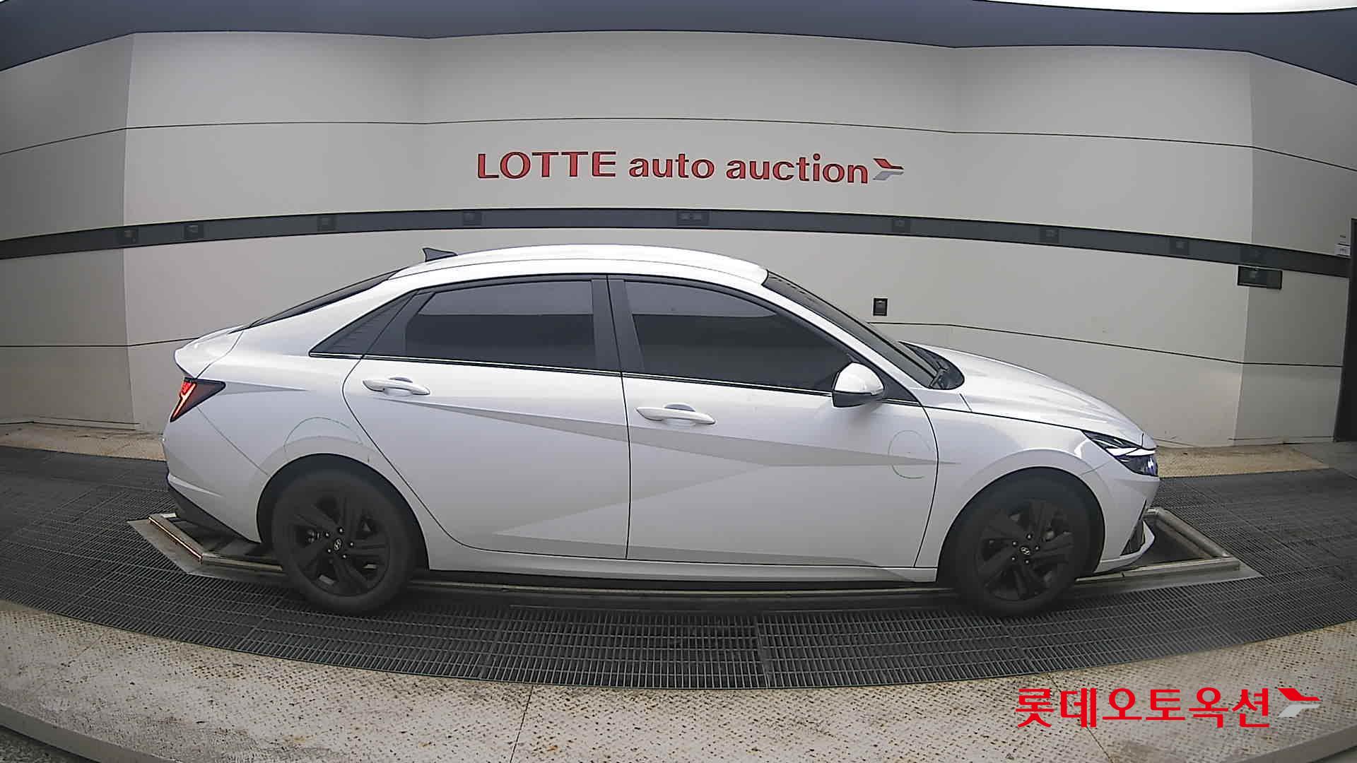 2021 - hyundai avante