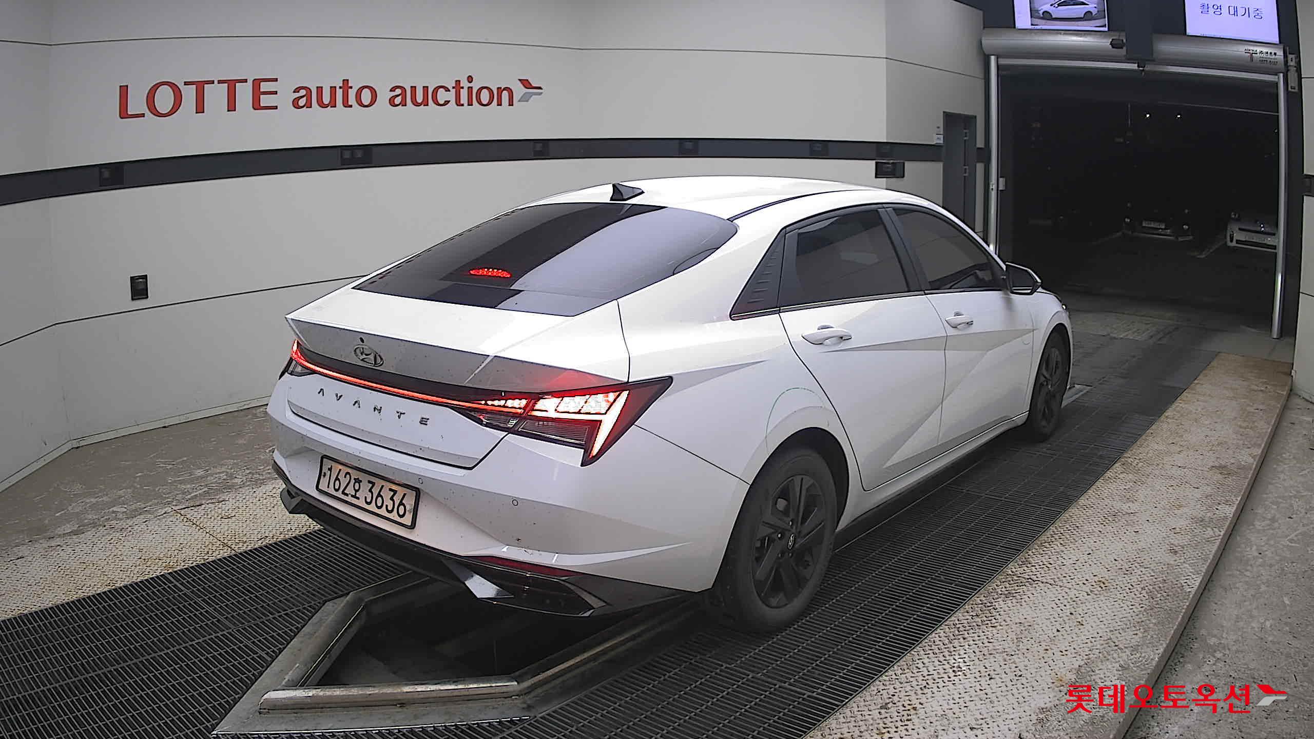 2021 - hyundai avante