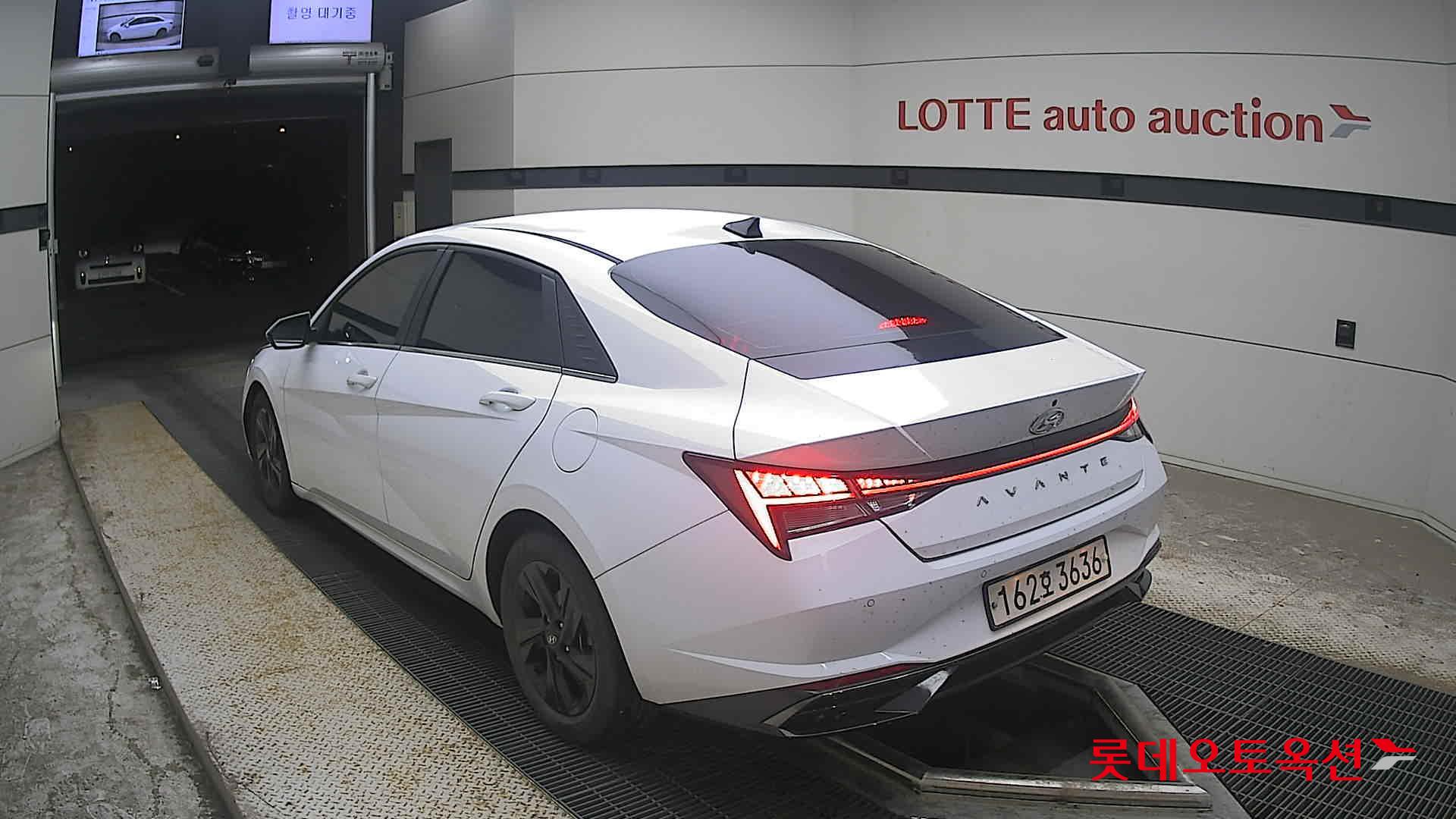 2021 - hyundai avante