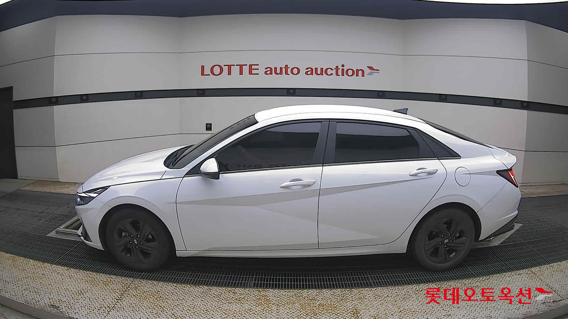 2021 - hyundai avante