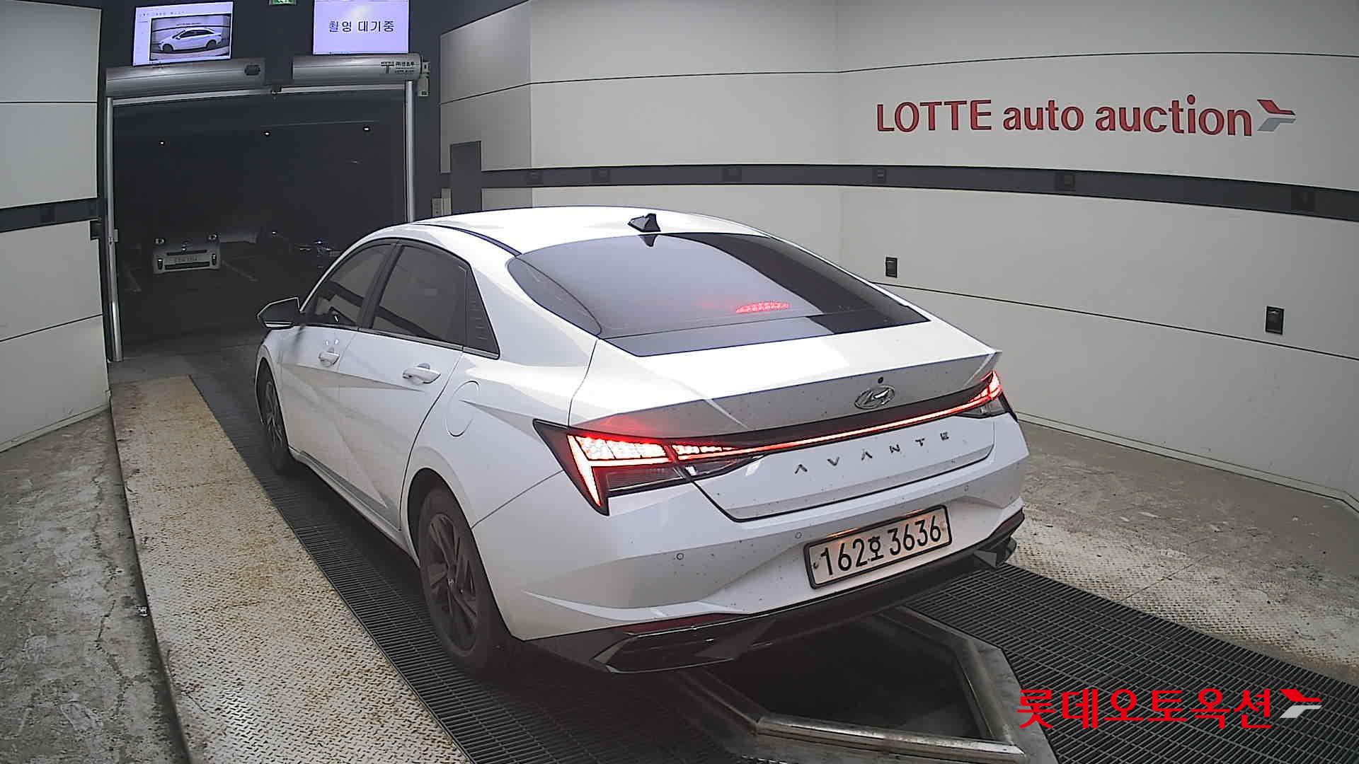 2021 - hyundai avante