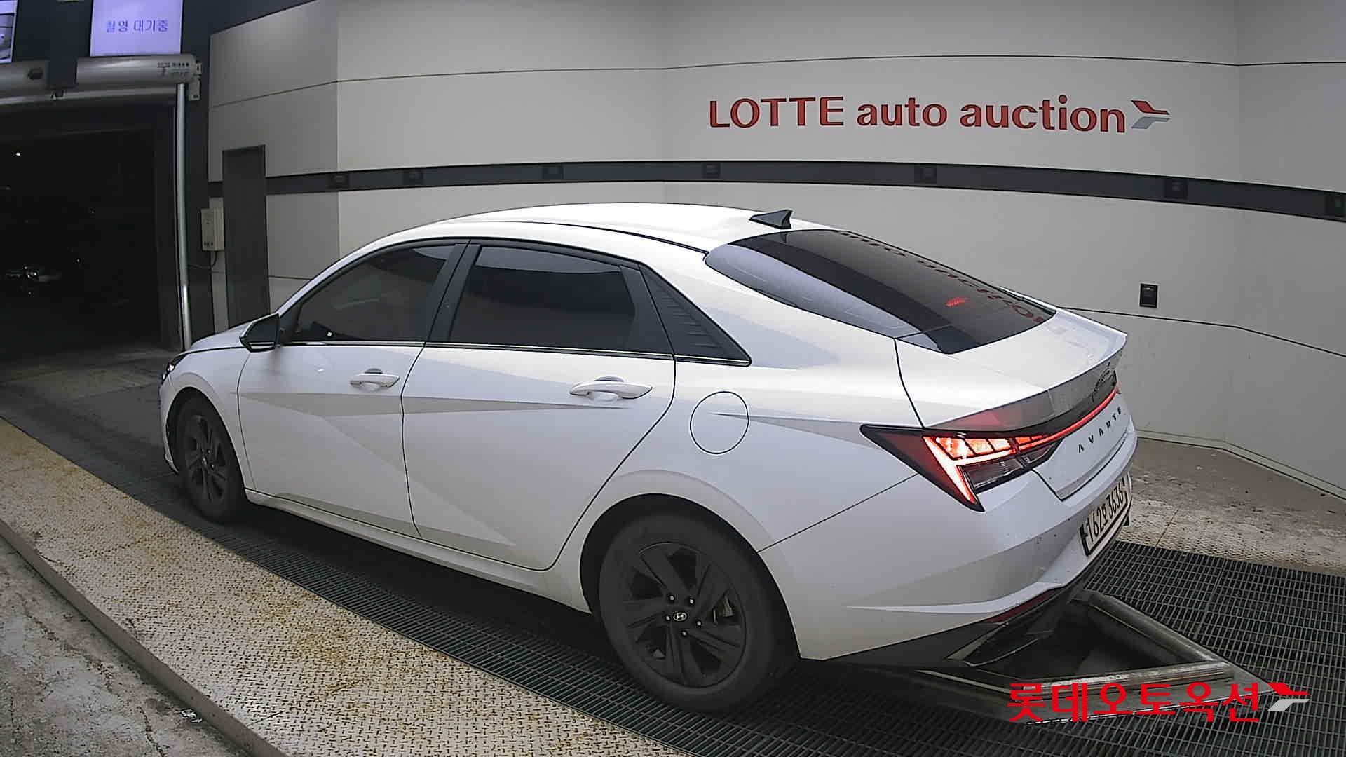2021 - hyundai avante