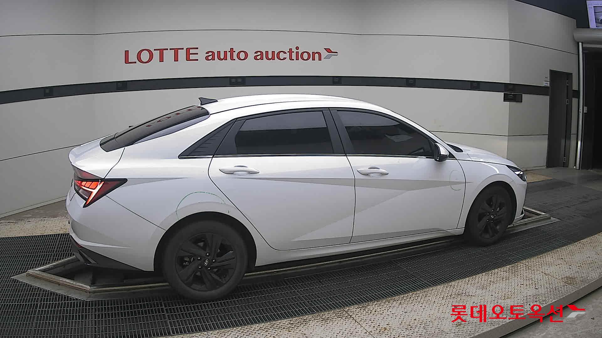 2021 - hyundai avante