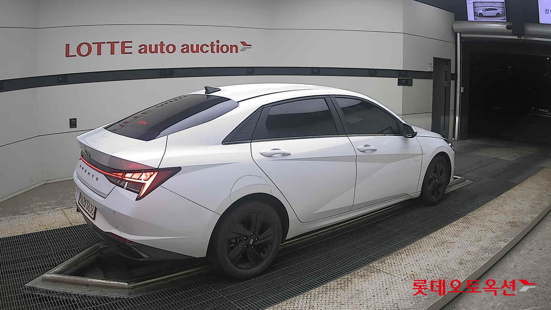 2021 - hyundai avante