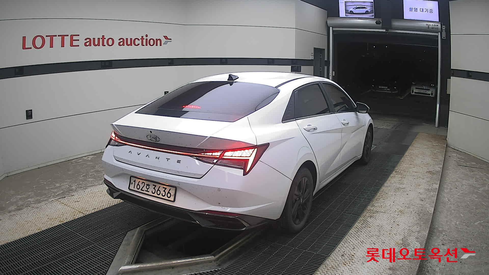 2021 - hyundai avante
