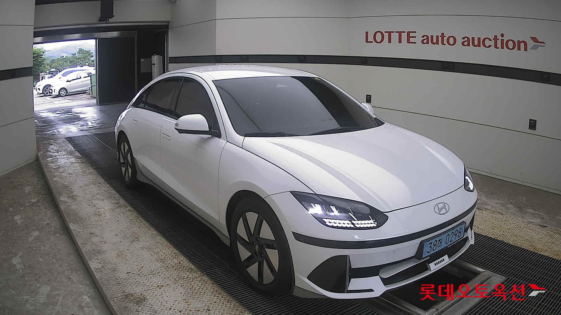 2023 - hyundai ioniq