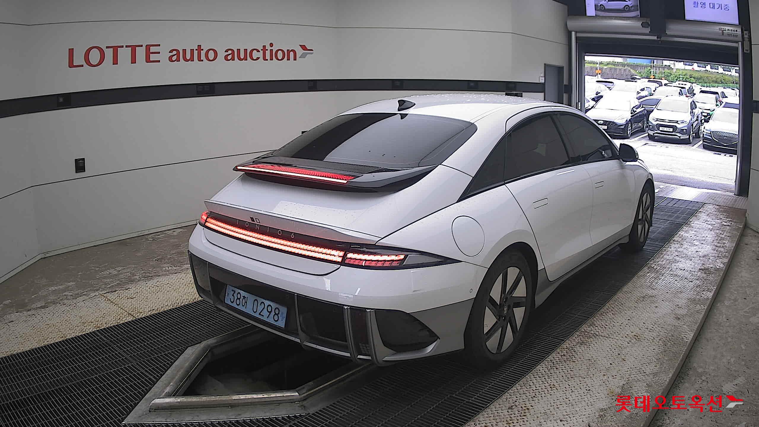 2023 - hyundai ioniq
