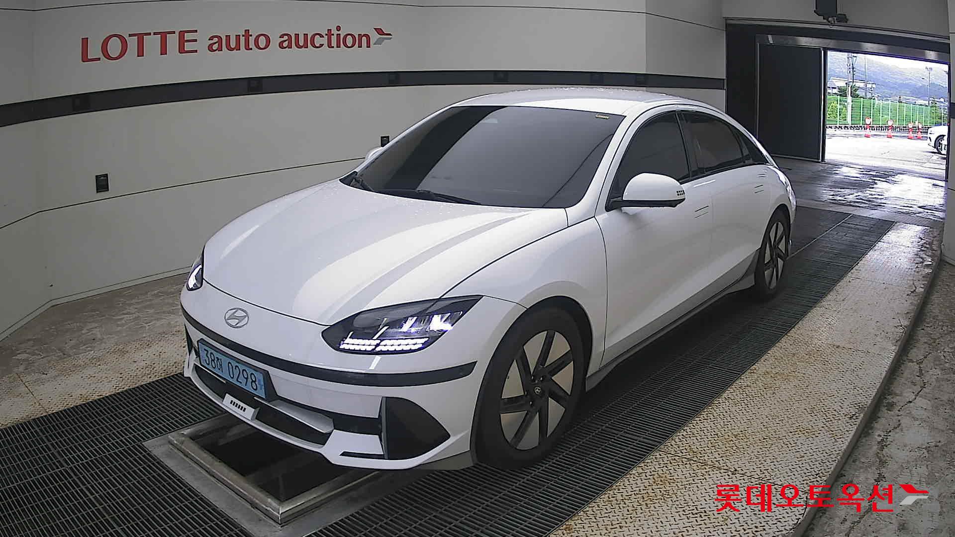 2023 - hyundai ioniq