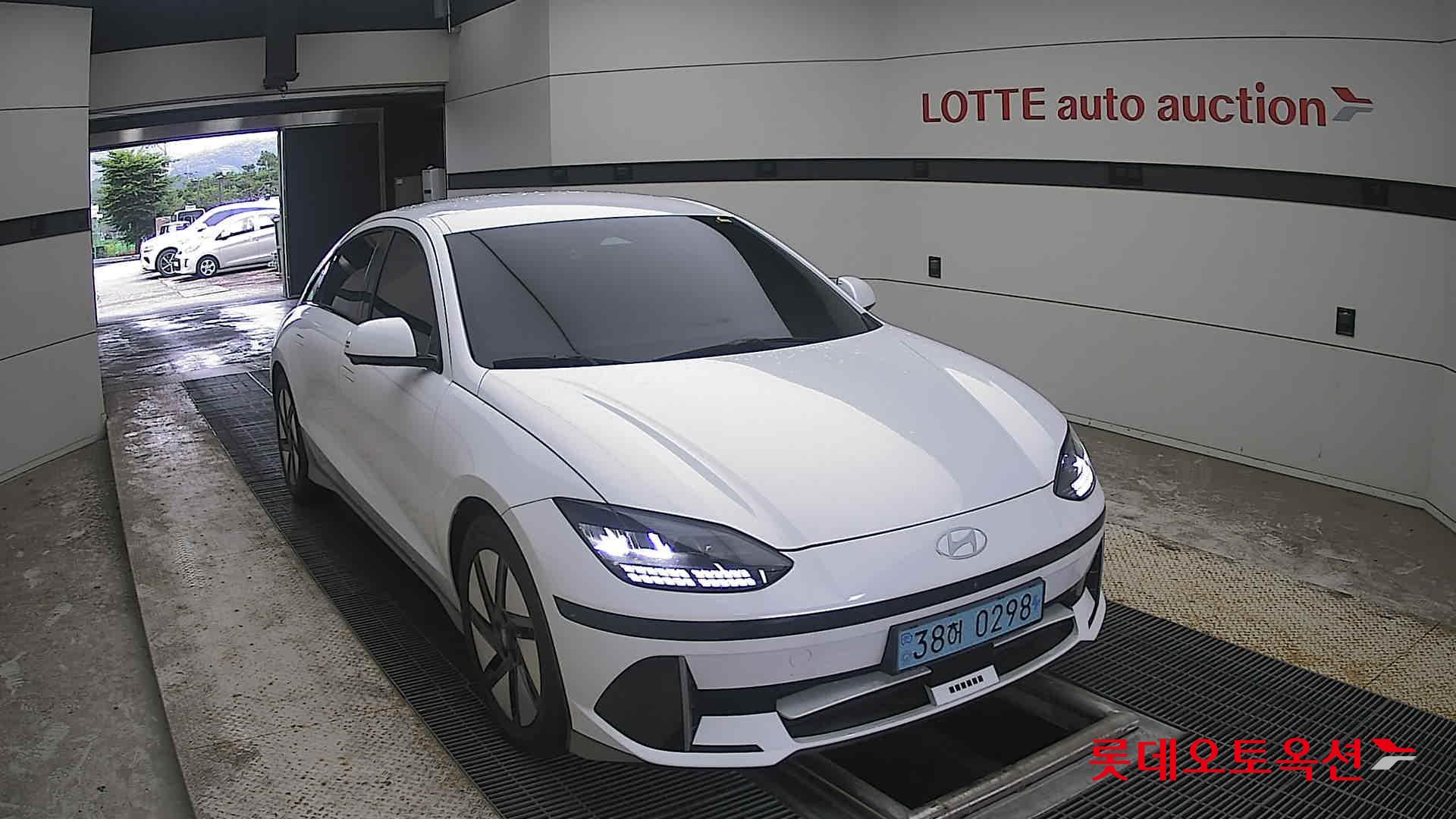 2023 - hyundai ioniq