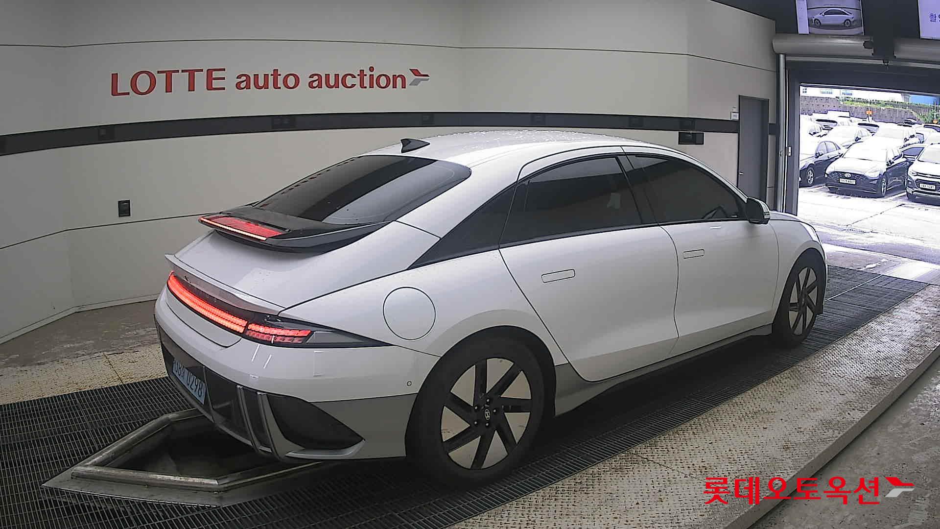 2023 - hyundai ioniq