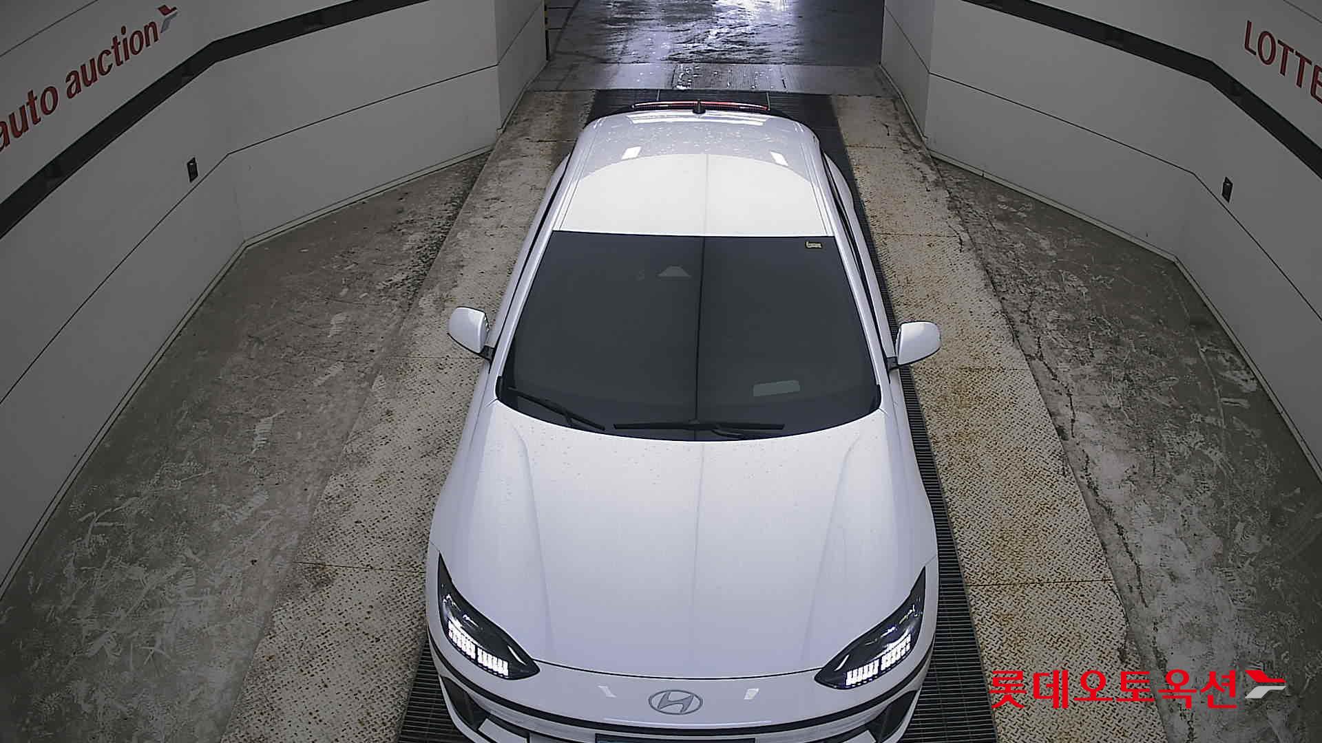 2023 - hyundai ioniq