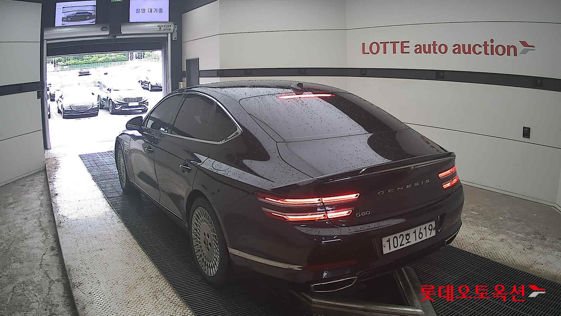 2021 - genesis g80