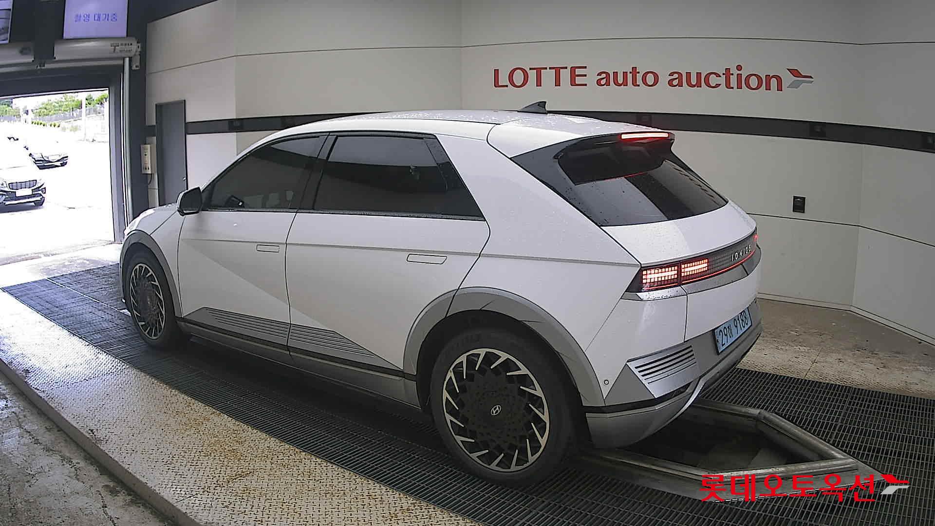 2022 - hyundai ioniq