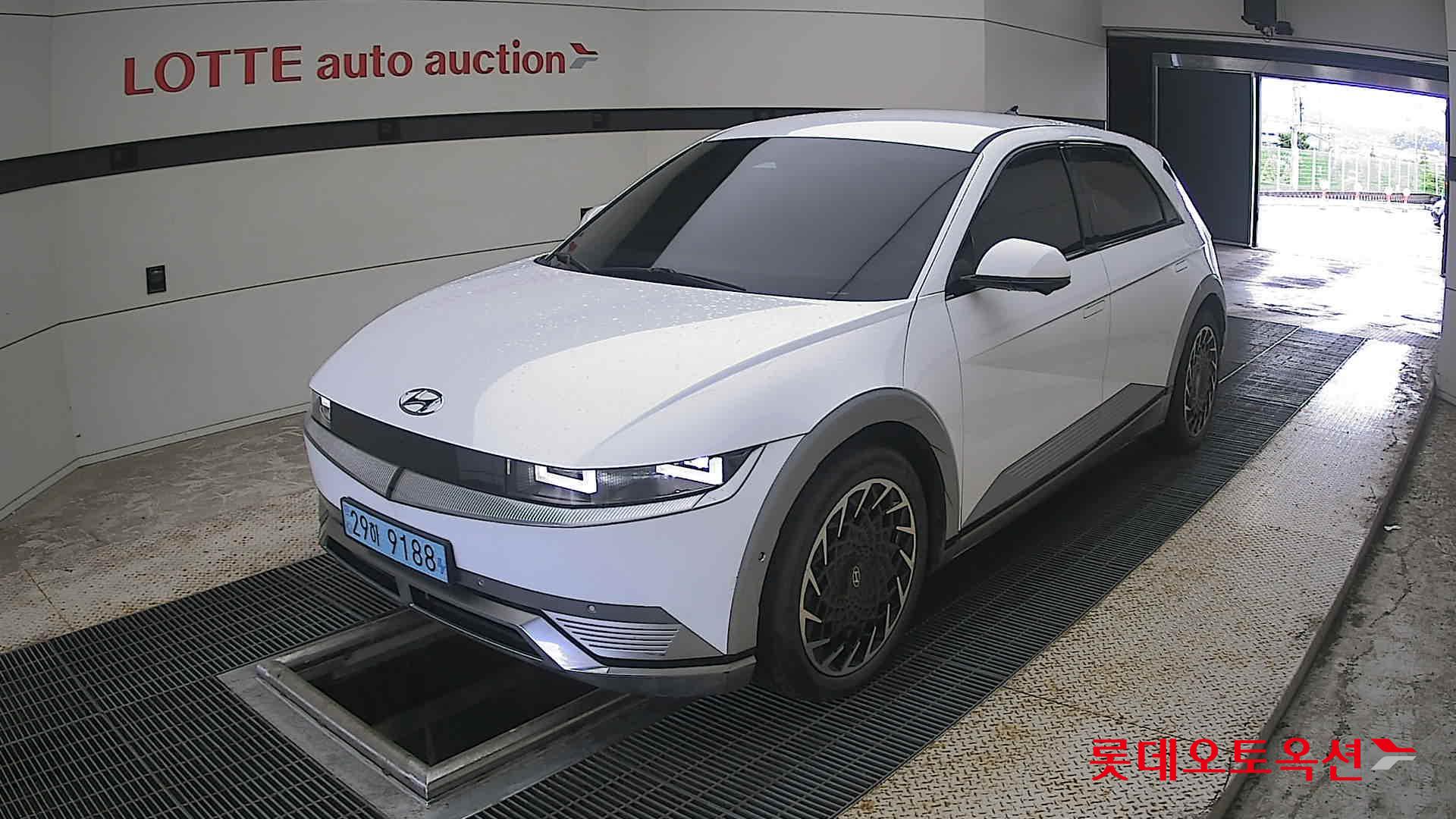 2022 - hyundai ioniq