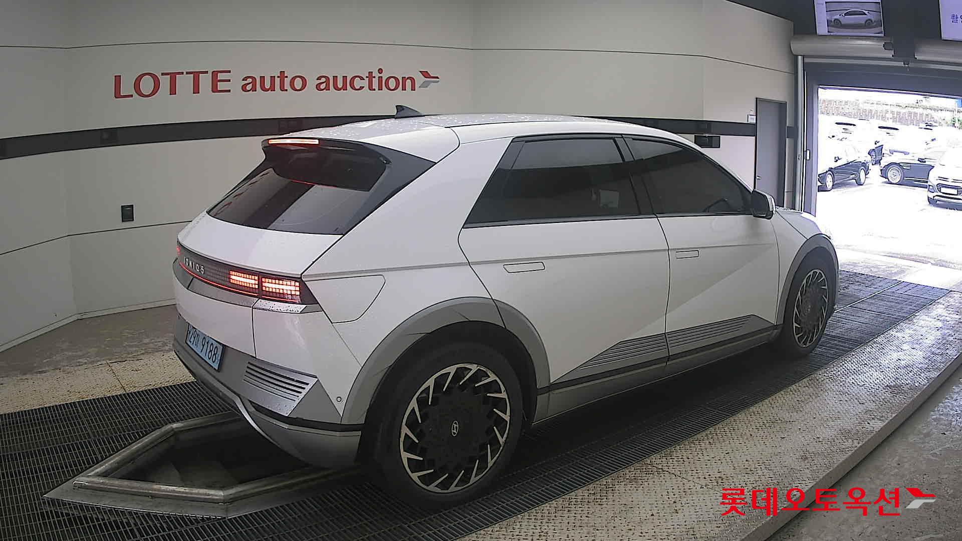 2022 - hyundai ioniq