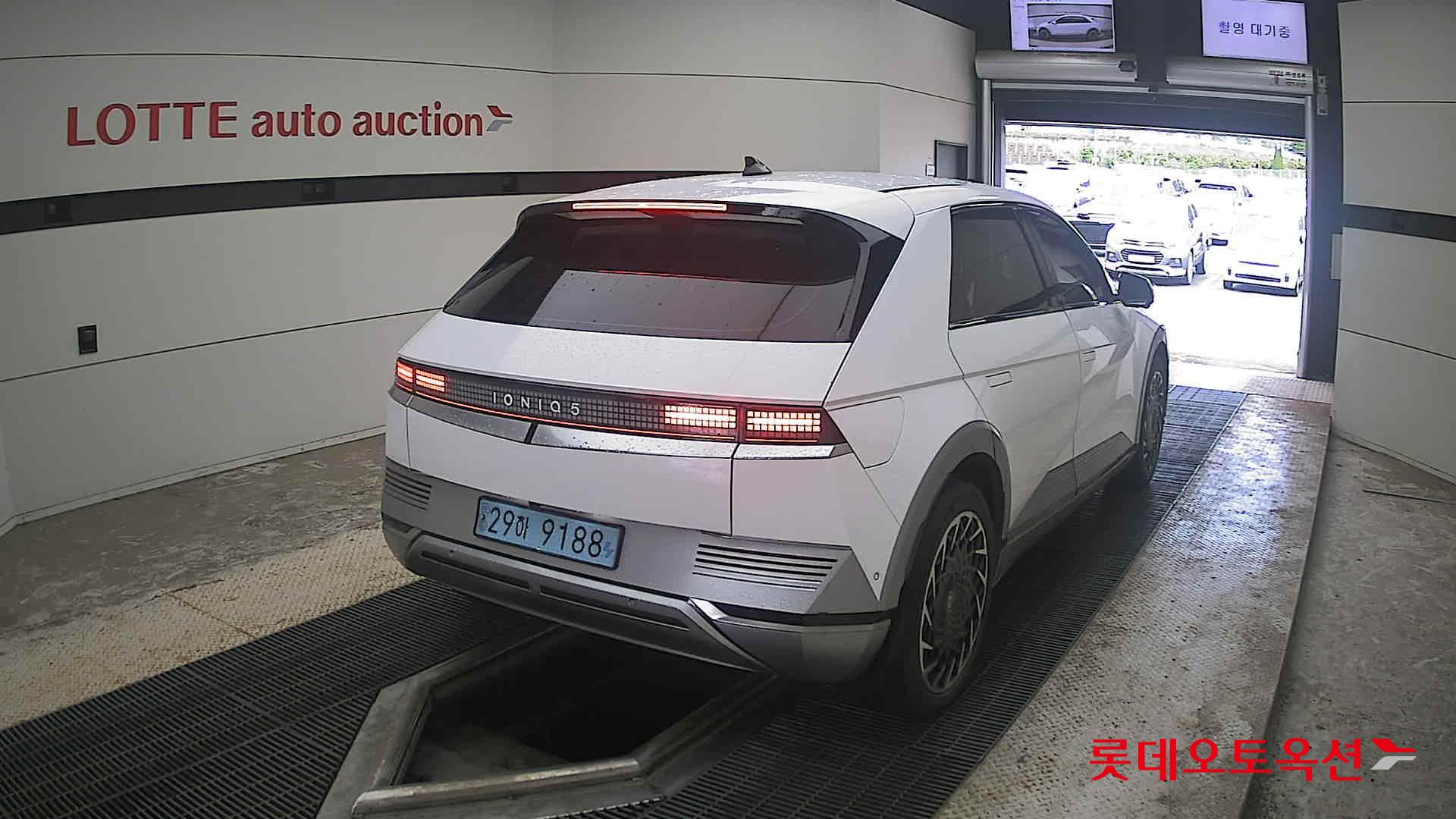 2022 - hyundai ioniq