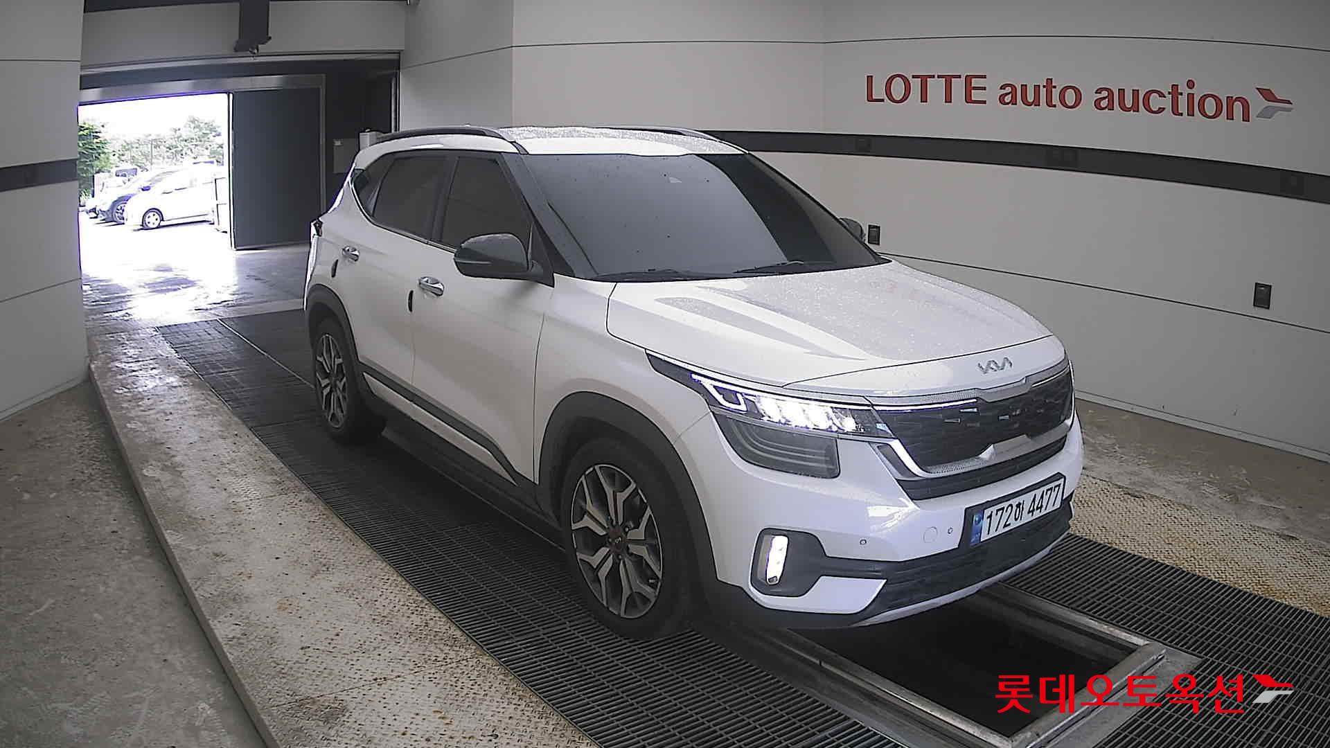 2023 - kia seltos