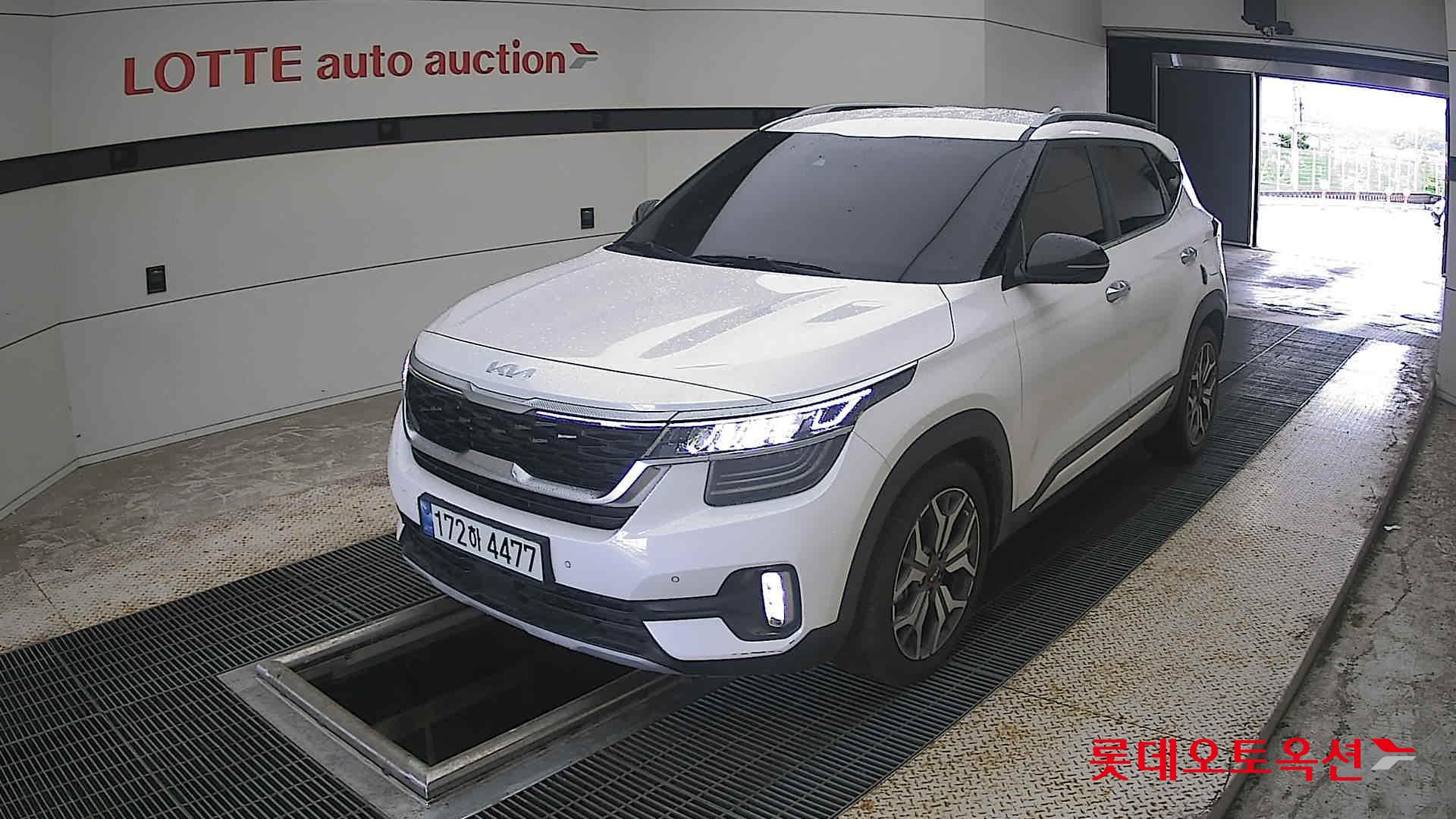 2023 - kia seltos