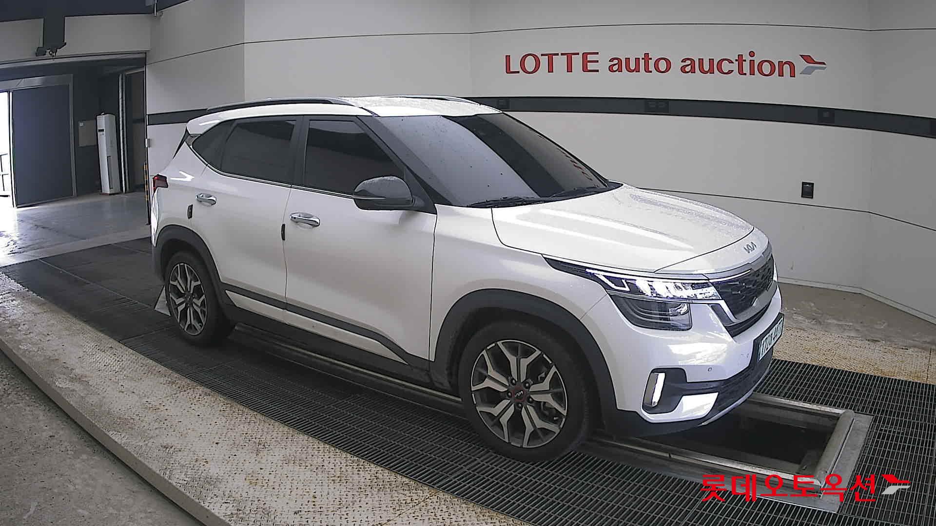 2023 - kia seltos