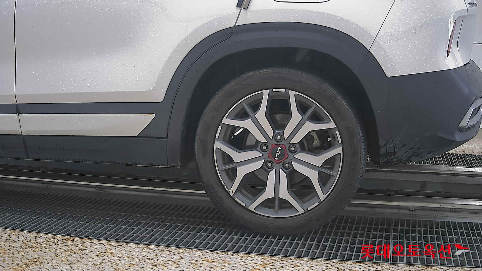 2023 - kia seltos