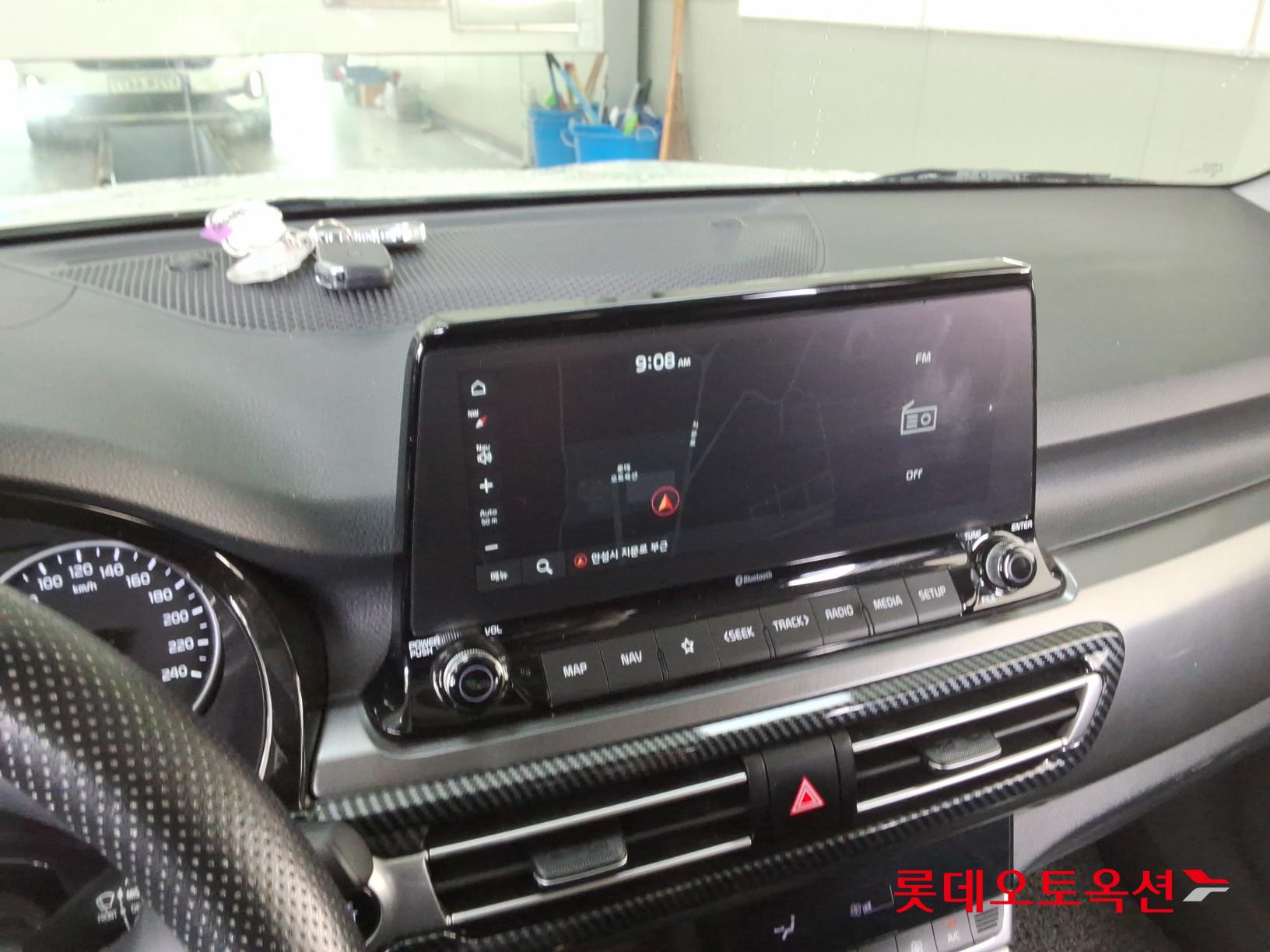 2023 - kia seltos