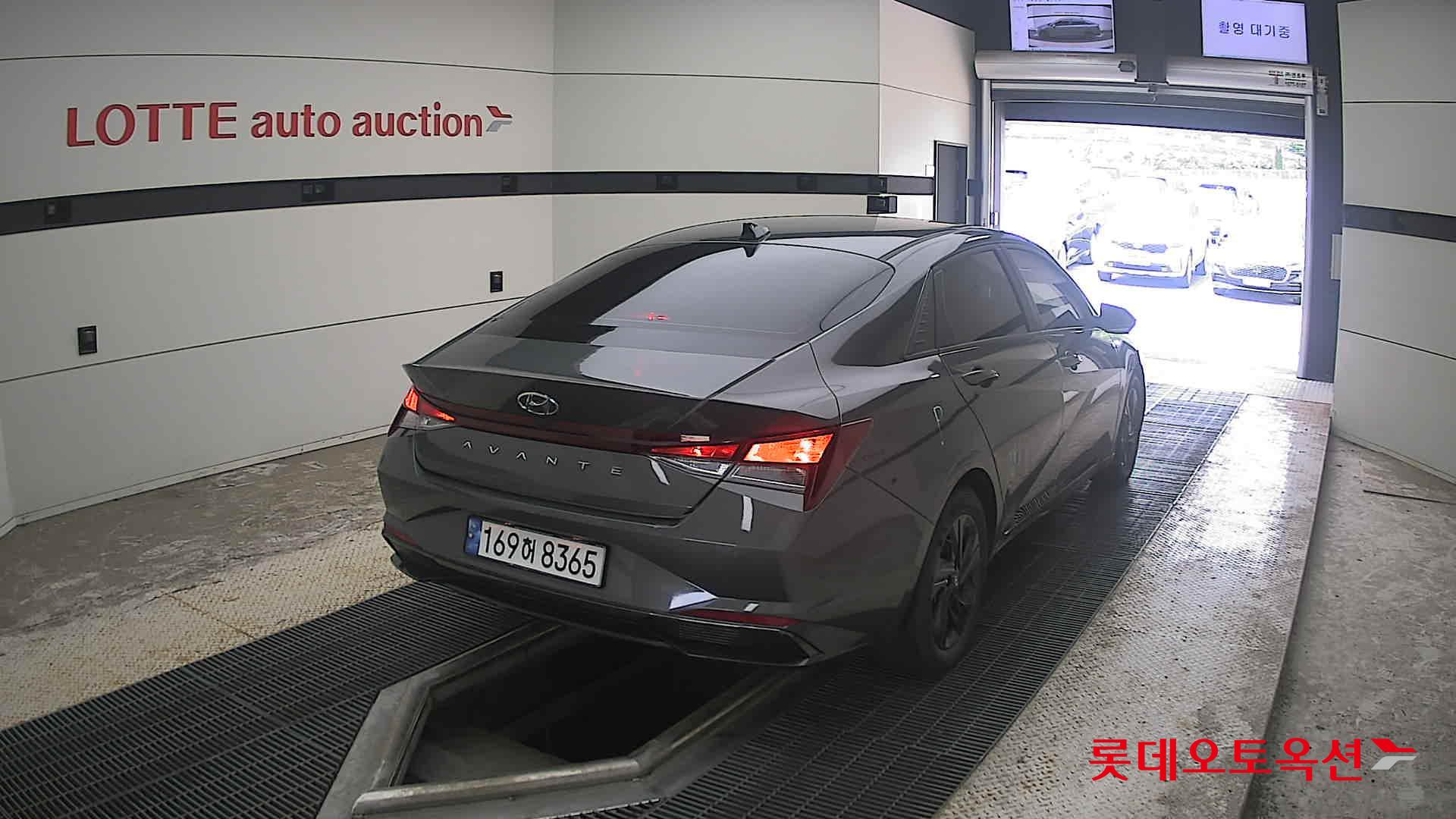 2023 - hyundai avante