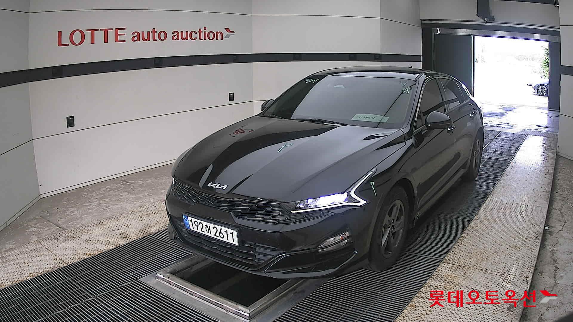 2023 - kia k5