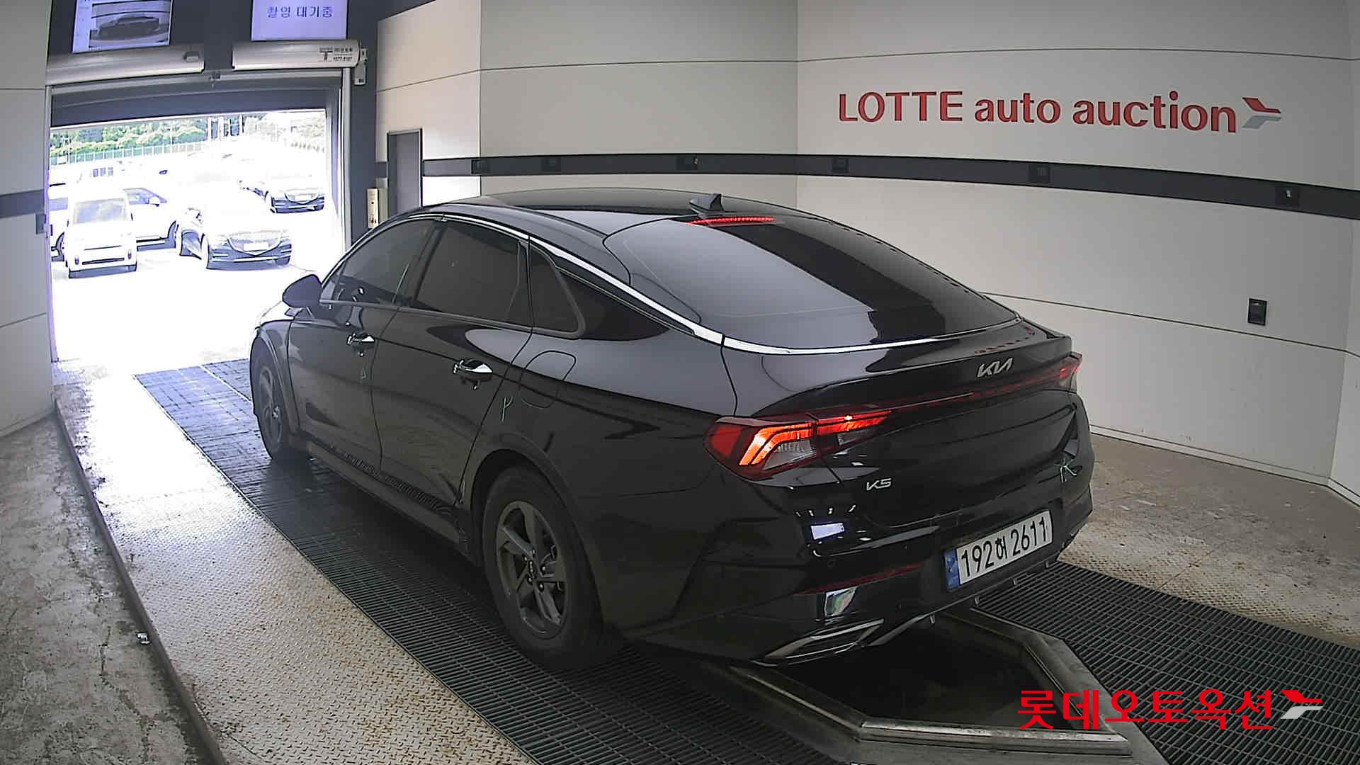2023 - kia k5