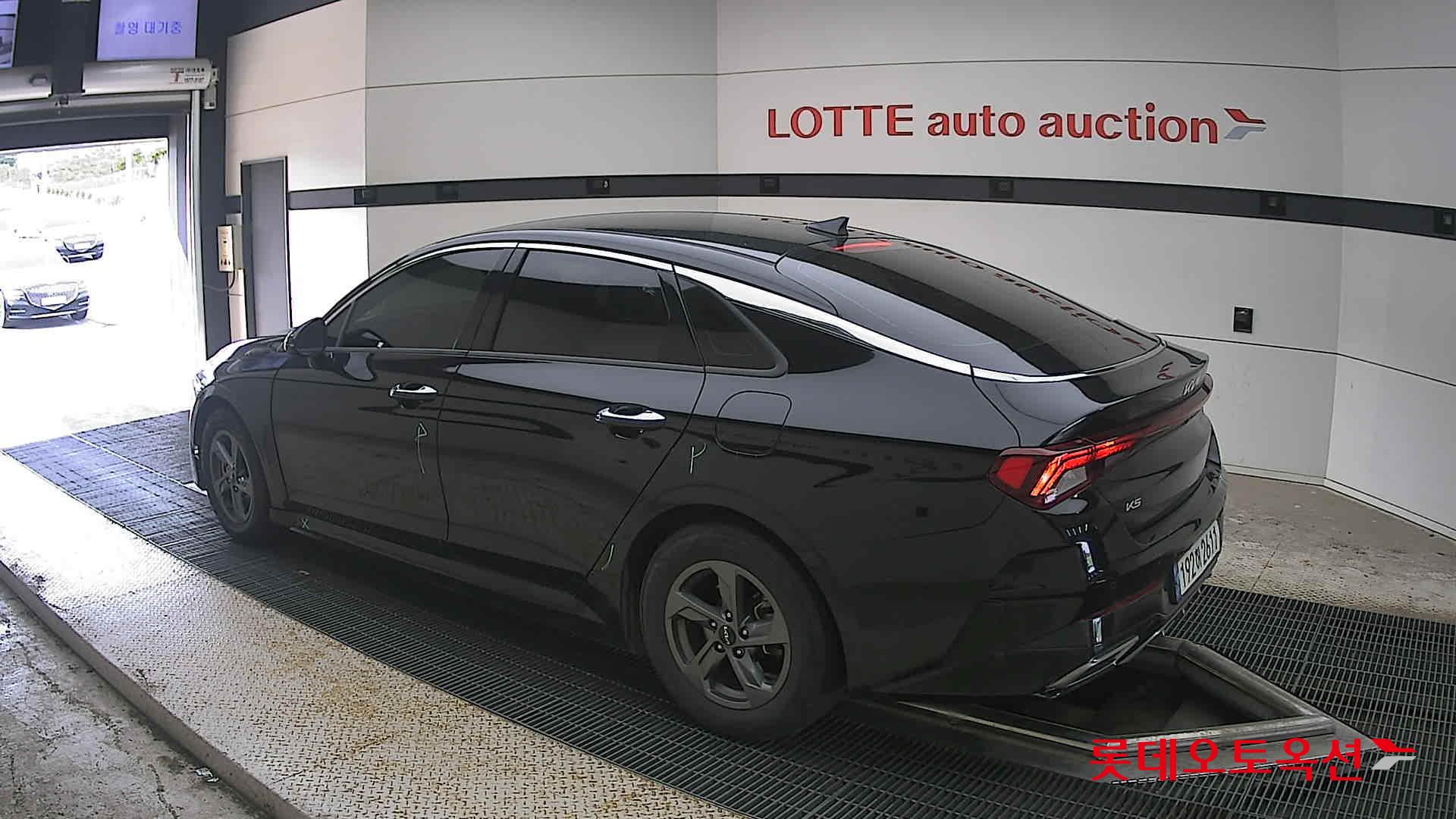 2023 - kia k5