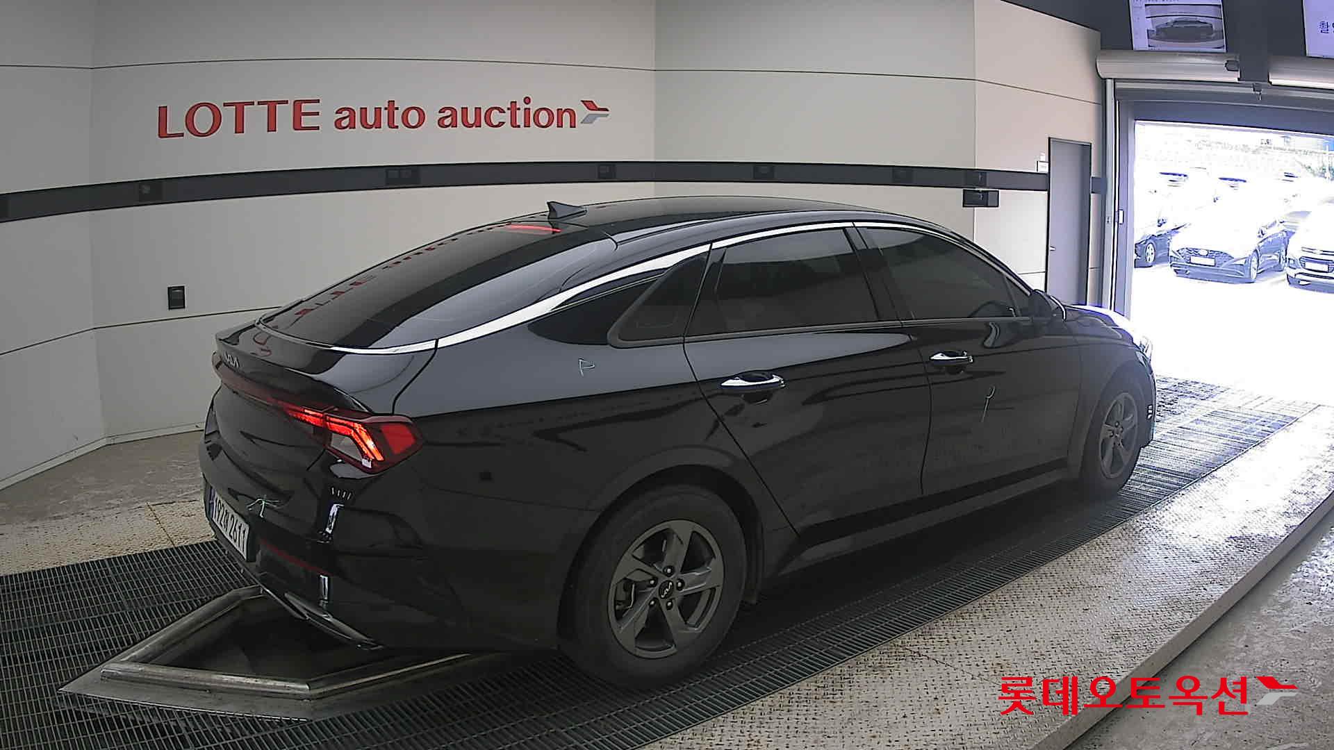 2023 - kia k5