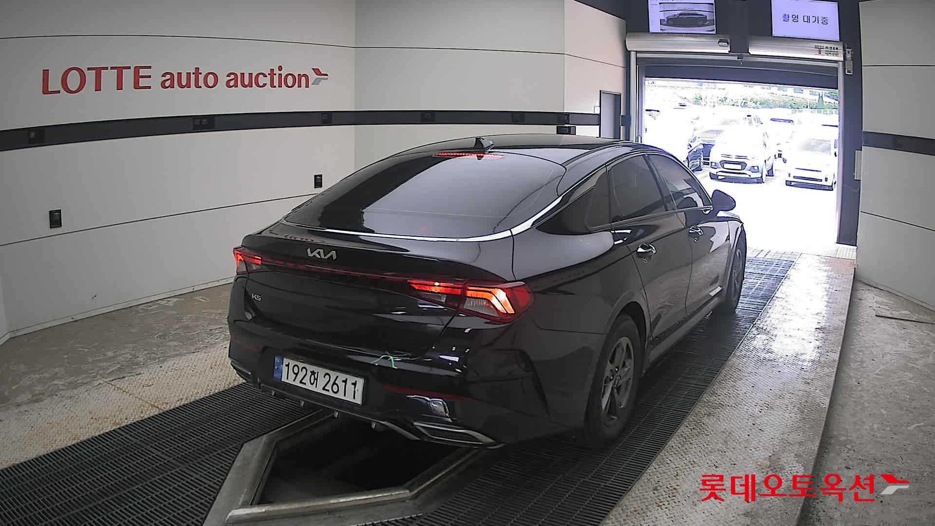 2023 - kia k5